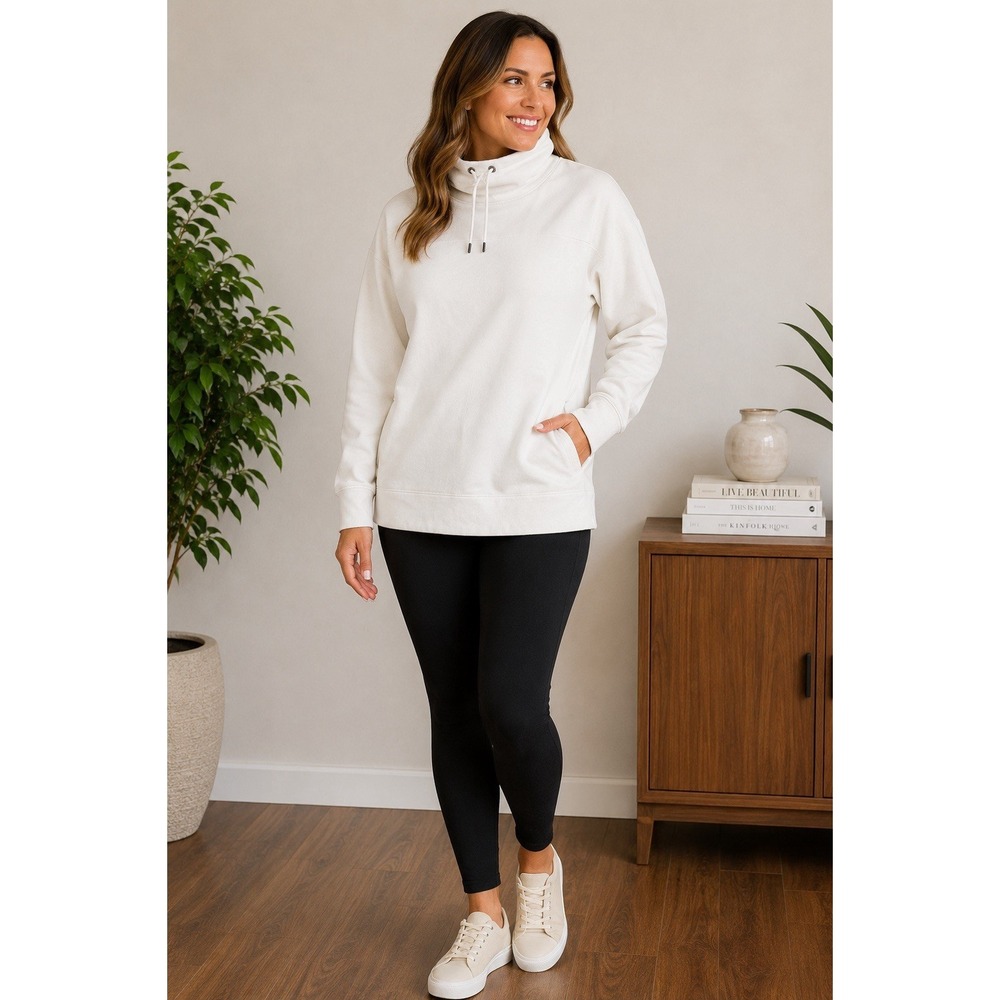 L.L. Bean Women's Large Cream Funnel Neck Pullover‎ Sweatshirt Cozy Casual Top